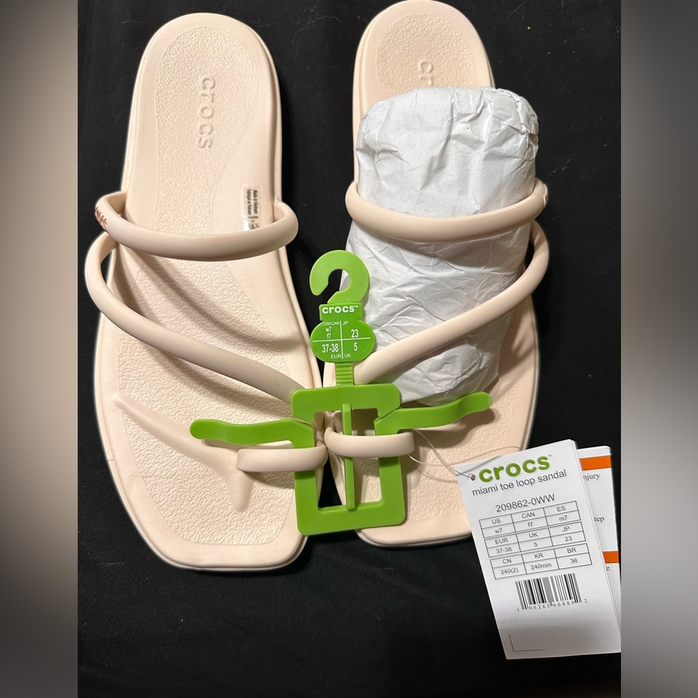 Crocs miami toe loop sandal